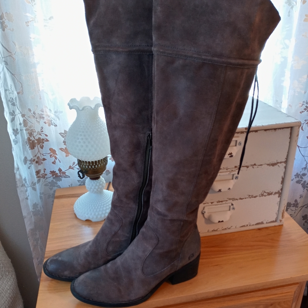 Born Gallinara boots gray size 8.5